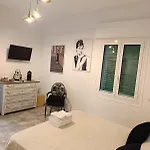 John's House 3*